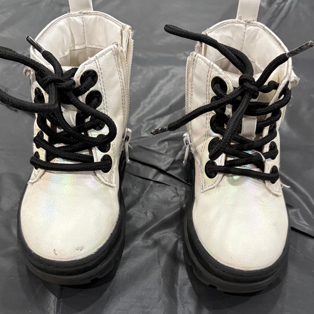 Sugar White Kids Boots with Black Laces